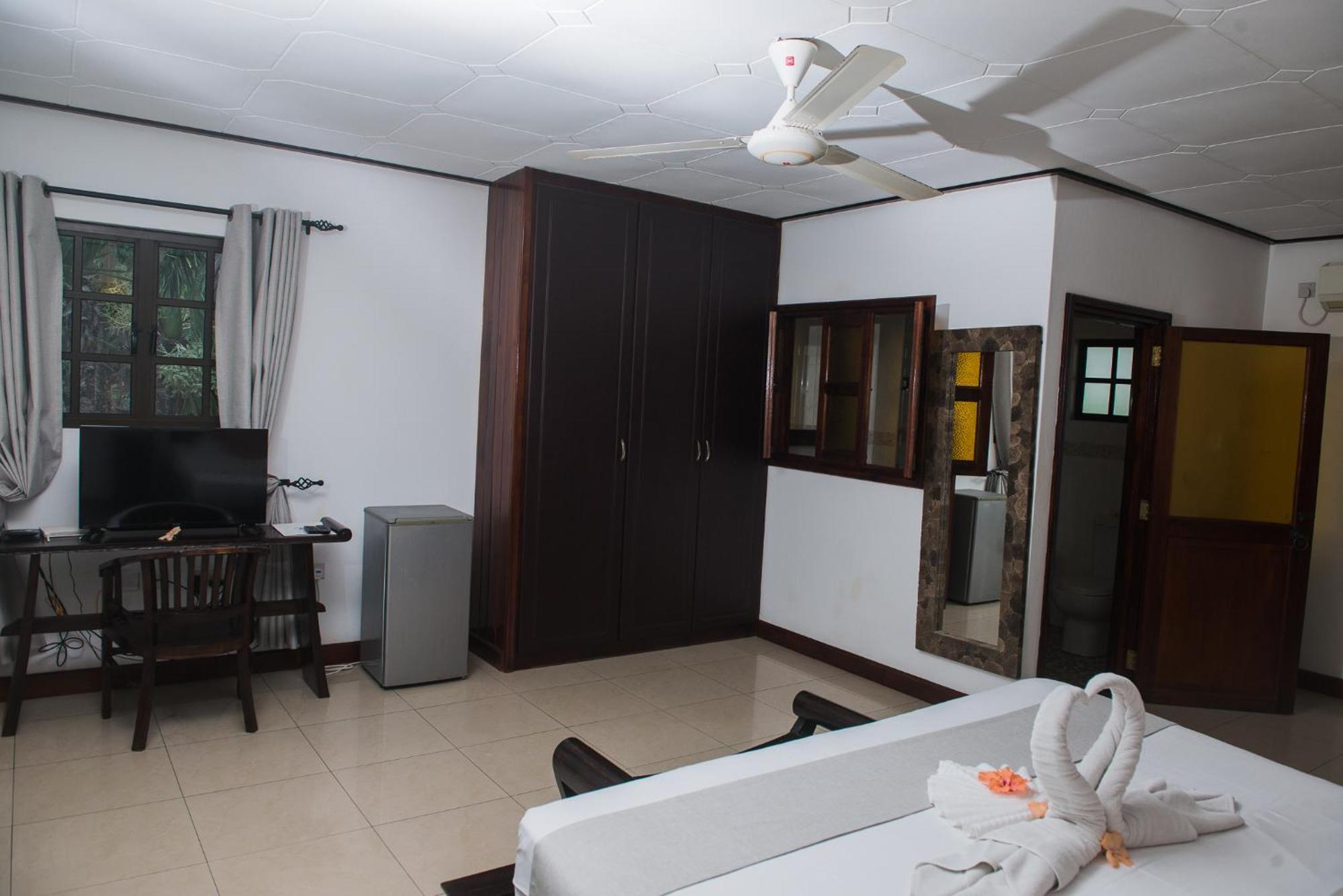 Hotel Chateau St Cloud La Digue Exterior foto