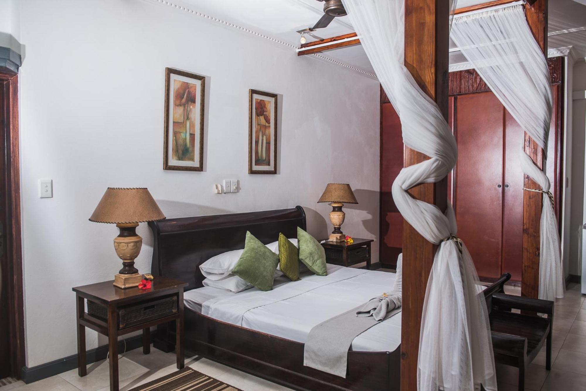 Hotel Chateau St Cloud La Digue Exterior foto