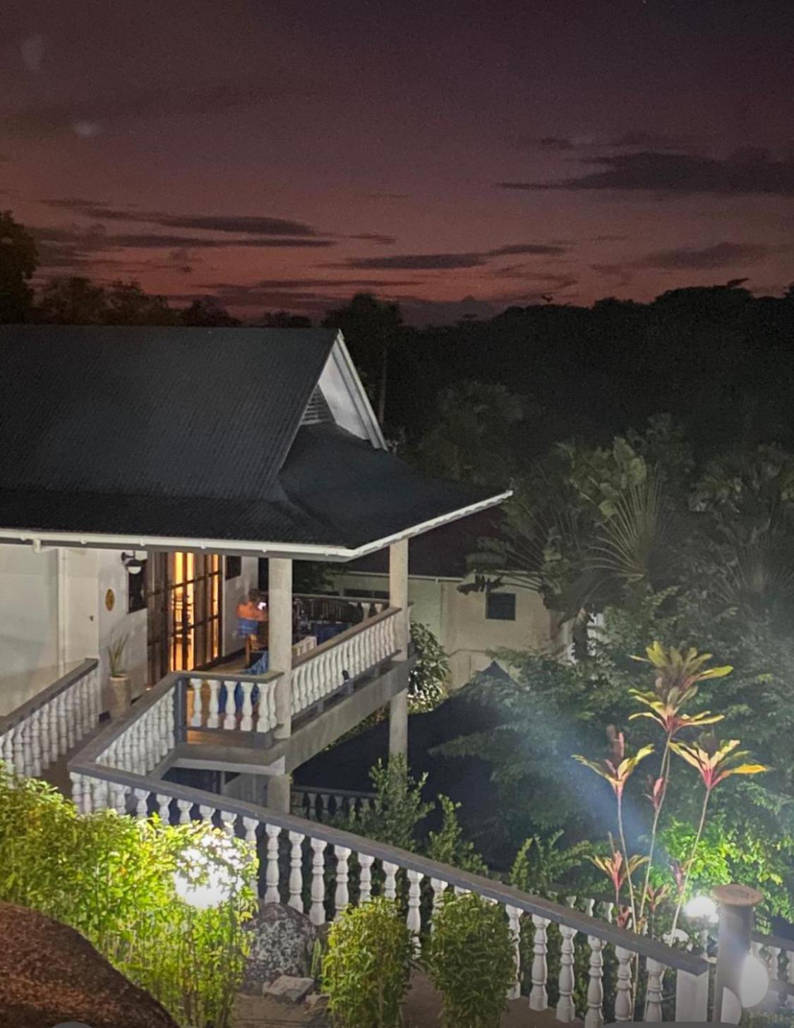 Hotel Chateau St Cloud La Digue Exterior foto