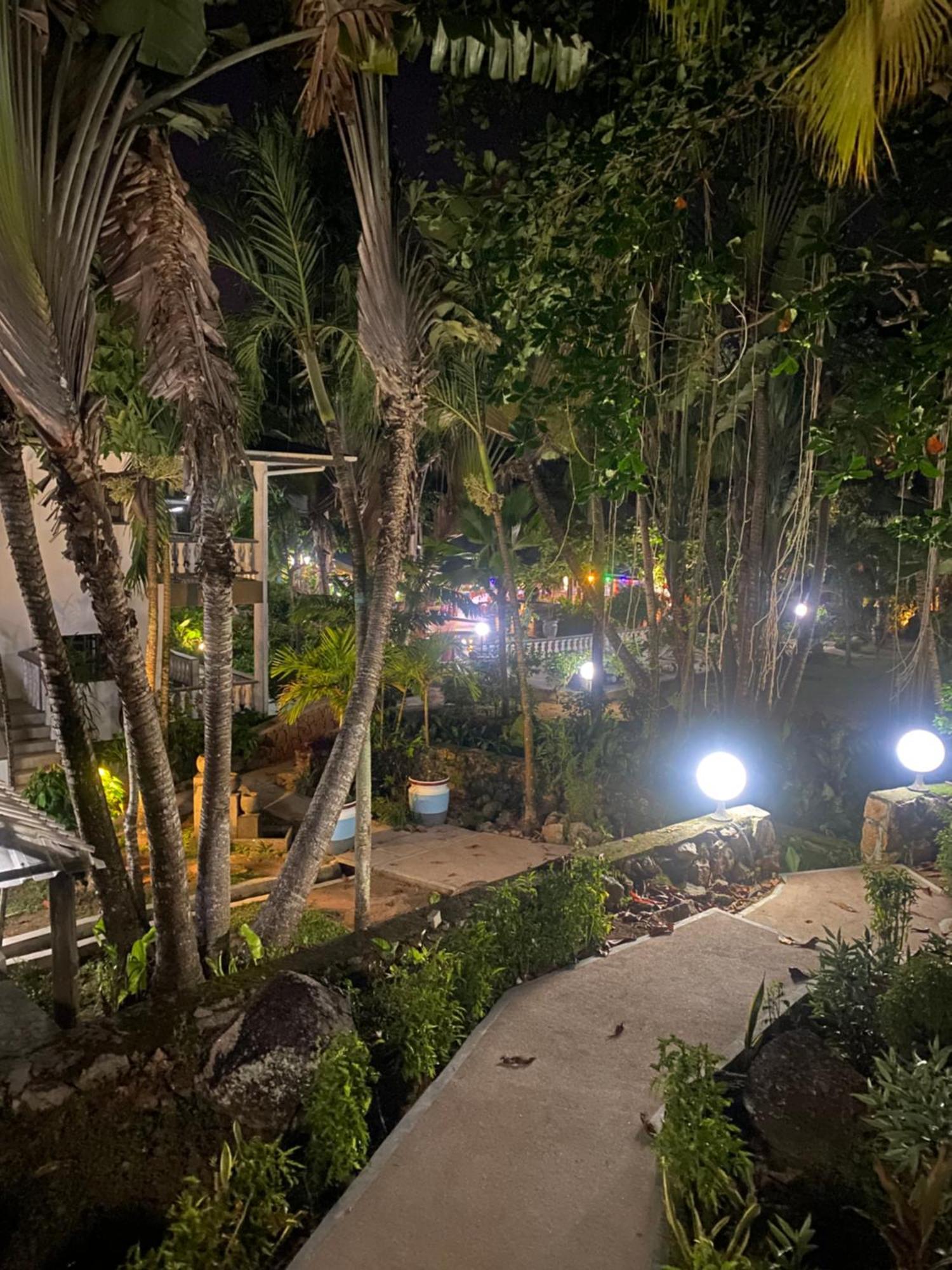 Hotel Chateau St Cloud La Digue Exterior foto